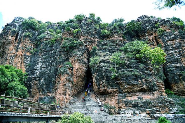 Sri Uma Maheswara Temple Caves