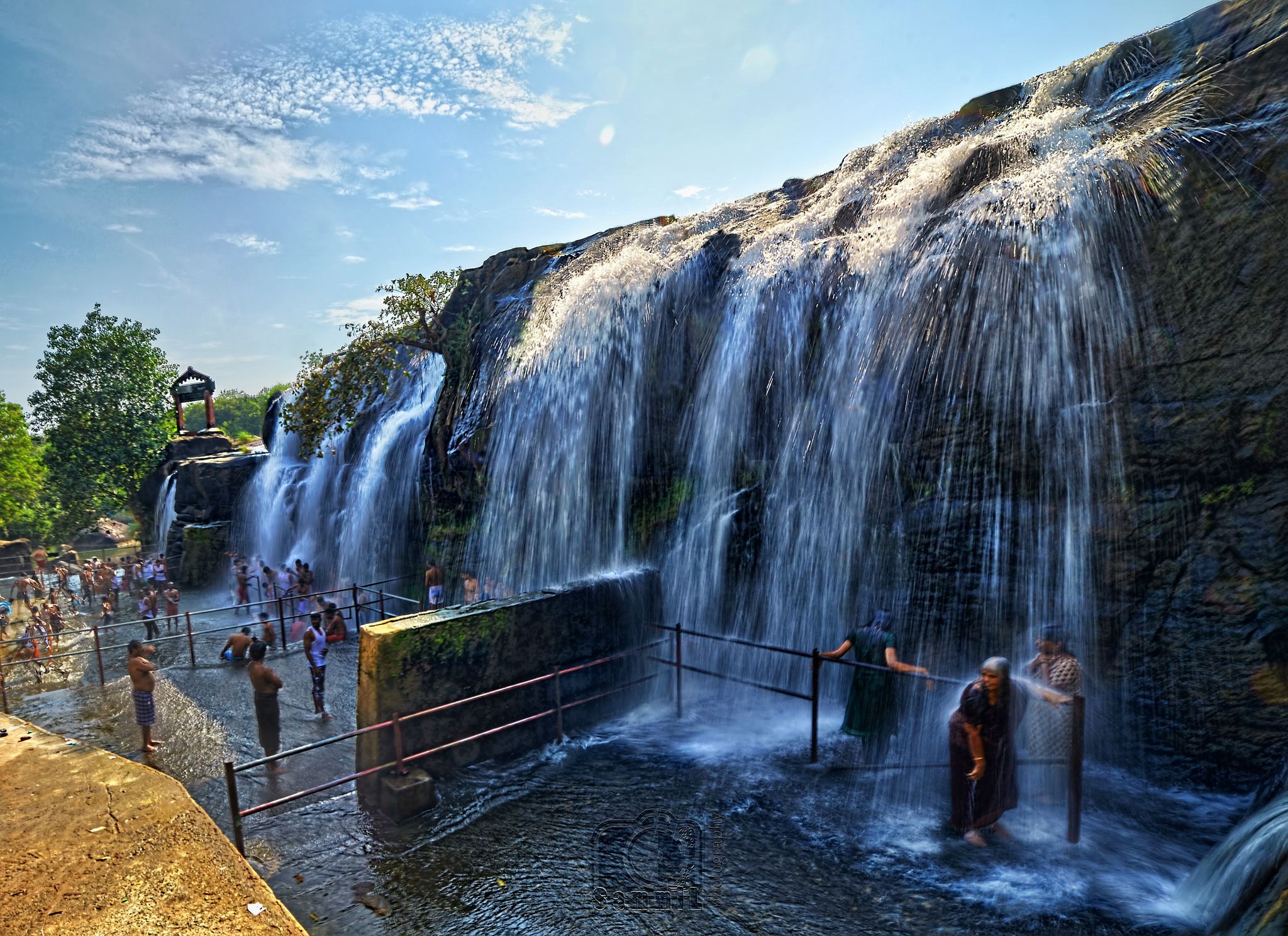 Tirparappu Waterfalls